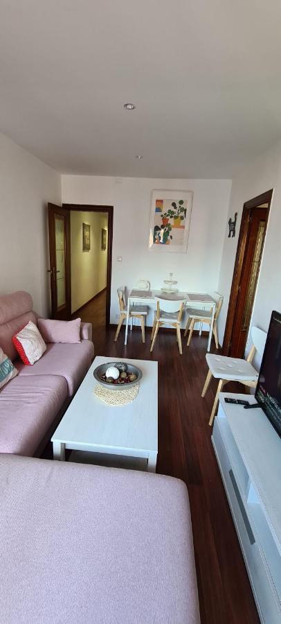 Habitaciones Camp Nou Apartment โอสปิตาเล็ต เดอ โยเบรกัต ภายนอก รูปภาพ