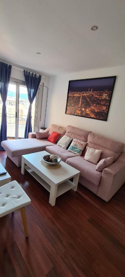 Habitaciones Camp Nou Apartment โอสปิตาเล็ต เดอ โยเบรกัต ภายนอก รูปภาพ