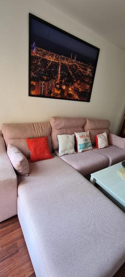 Habitaciones Camp Nou Apartment โอสปิตาเล็ต เดอ โยเบรกัต ภายนอก รูปภาพ