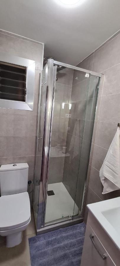 Habitaciones Camp Nou Apartment โอสปิตาเล็ต เดอ โยเบรกัต ภายนอก รูปภาพ