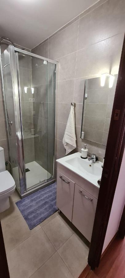 Habitaciones Camp Nou Apartment โอสปิตาเล็ต เดอ โยเบรกัต ภายนอก รูปภาพ